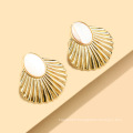 Boucles d&#39;oreilles de coquille blanche de Shangjie OEM anillo